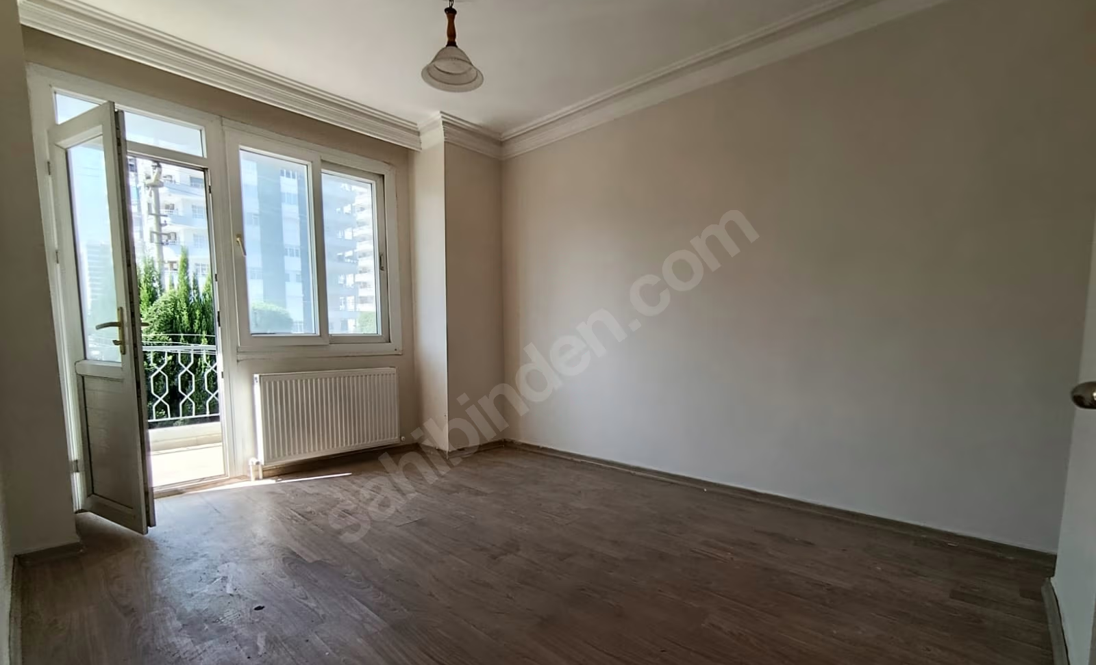Mersin Mezitli Akdeniz Mahallesi 3+1 150 m² Doğalgaz Kombili Satılık Daire