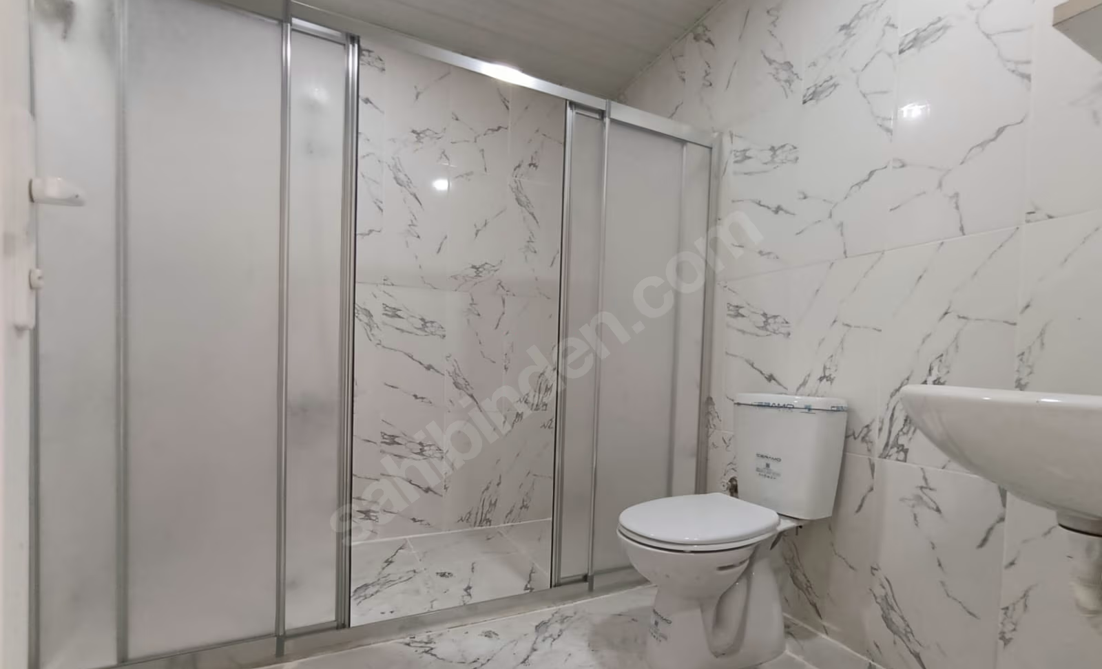 Mersin Mezitli Akdeniz Mahallesi 3+1 150 m² Doğalgaz Kombili Satılık Daire