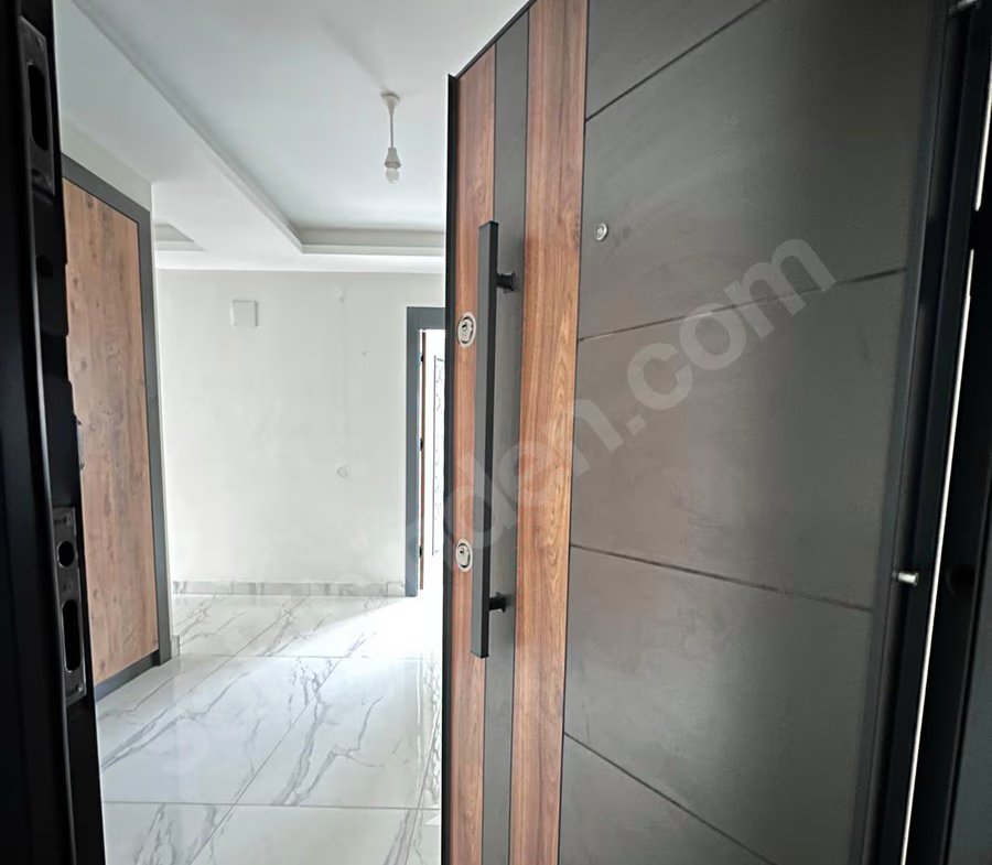 Mersin Mezitli Akdeniz Mahallesi 3+1 155 m² Doğalgaz Kombili Kiralık Daire