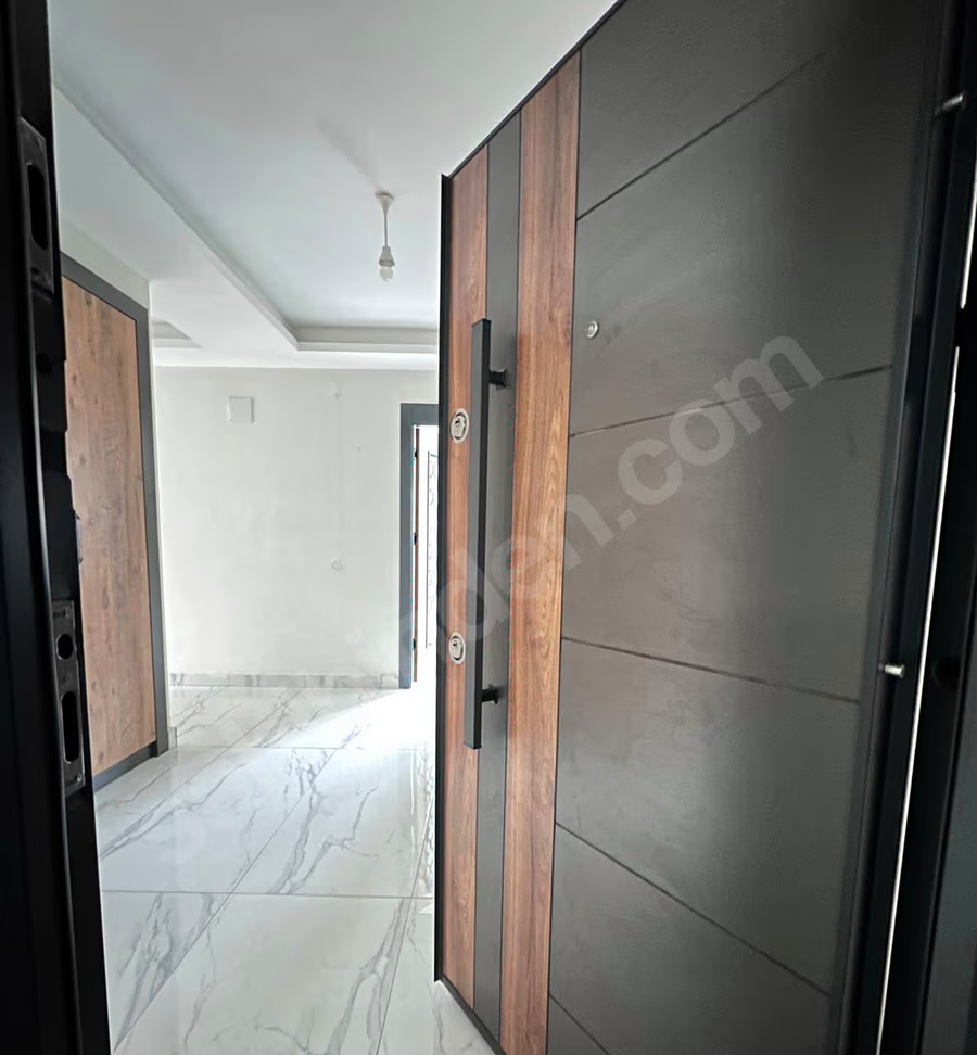 Mersin Mezitli Akdeniz Mahallesi 3+1 155 m² Doğalgaz Kombili Kiralık Daire