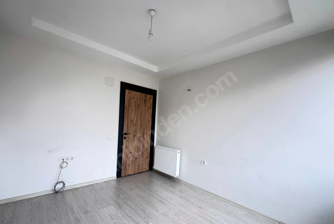 Mersin Mezitli Akdeniz Mahallesi 3+1 155 m² Doğalgaz Kombili Kiralık Daire