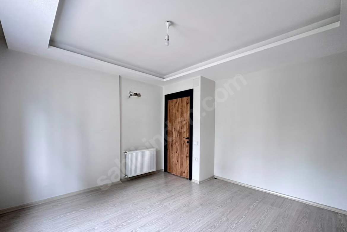 Mersin Mezitli Akdeniz Mahallesi 3+1 155 m² Doğalgaz Kombili Kiralık Daire