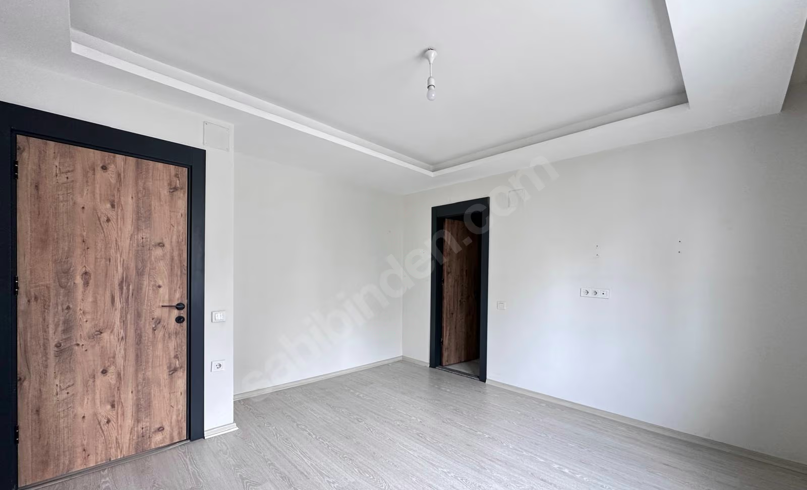 Mersin Mezitli Akdeniz Mahallesi 3+1 155 m² Doğalgaz Kombili Kiralık Daire