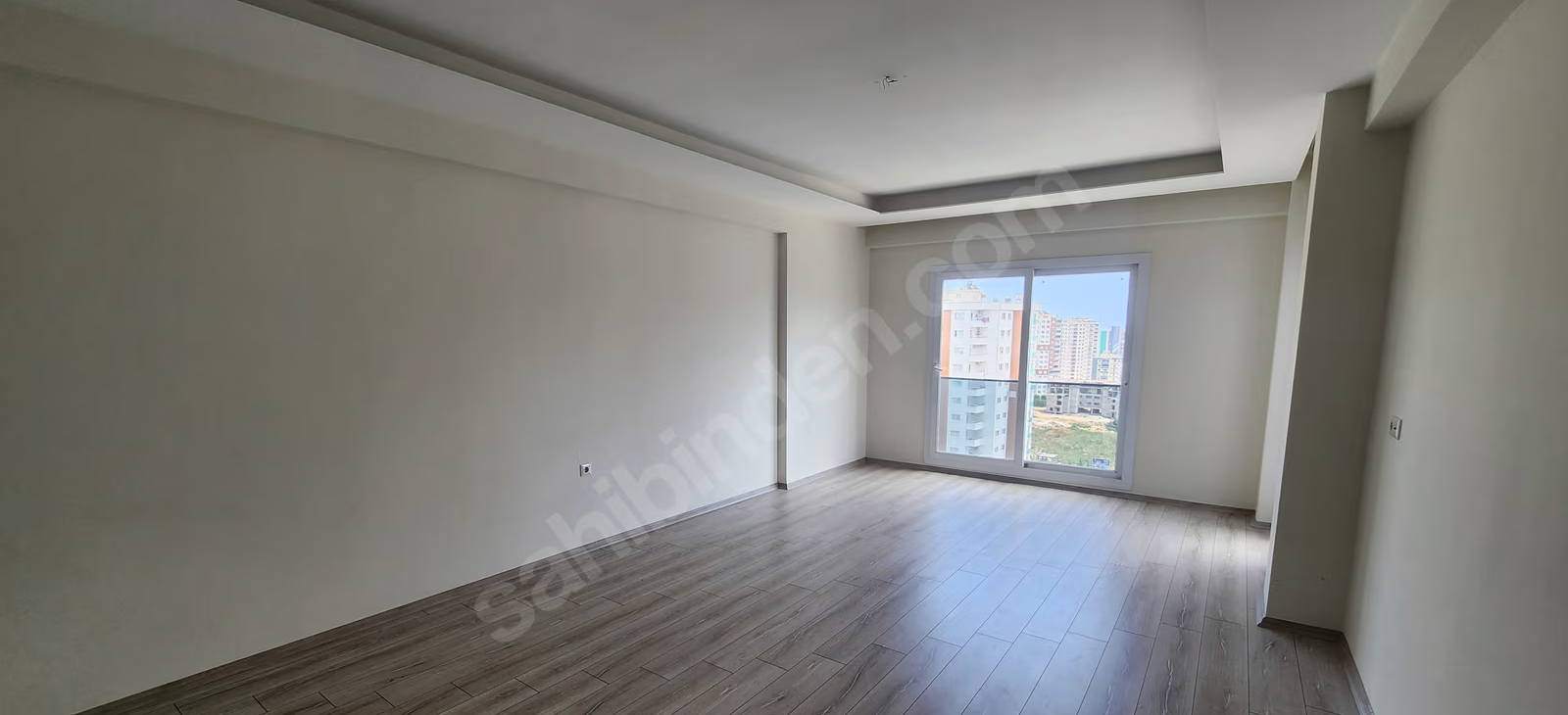 Mersin Mezitli Akdeniz Mahallesi 4+1 185 m² Doğalgaz Kombili Kiralık Daire