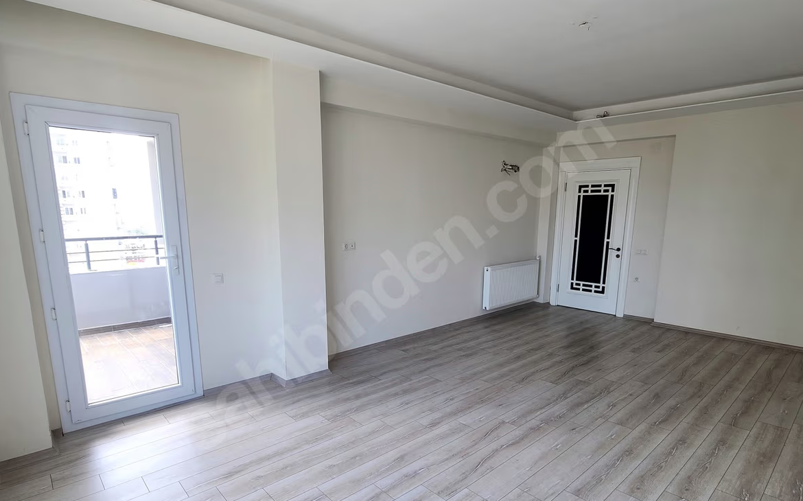 Mersin Mezitli Akdeniz Mahallesi 4+1 185 m² Doğalgaz Kombili Kiralık Daire