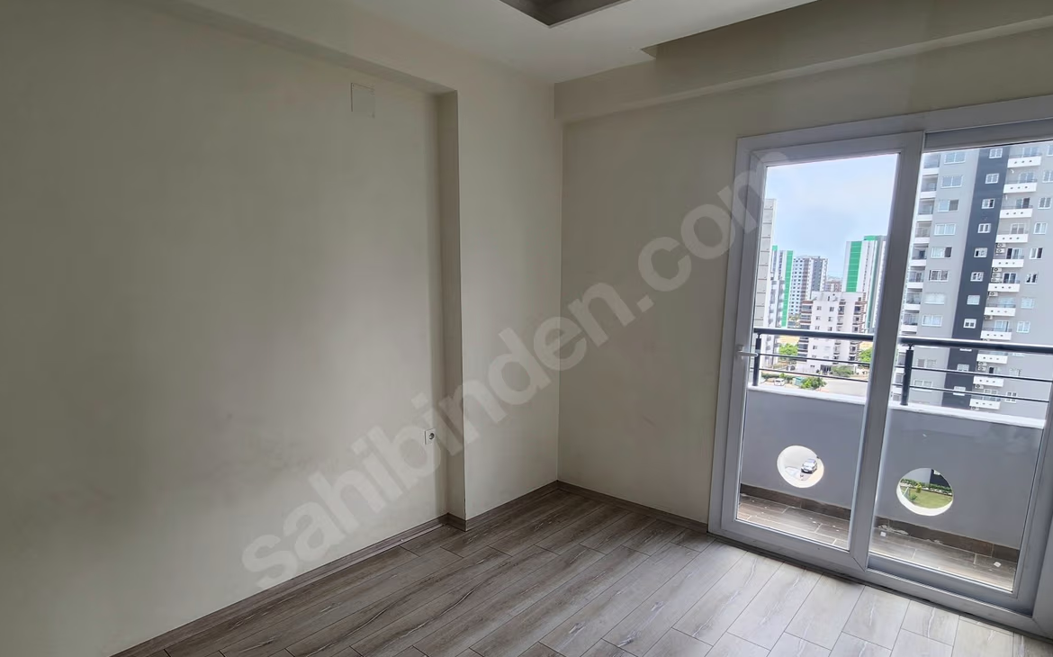 Mersin Mezitli Akdeniz Mahallesi 4+1 185 m² Doğalgaz Kombili Kiralık Daire