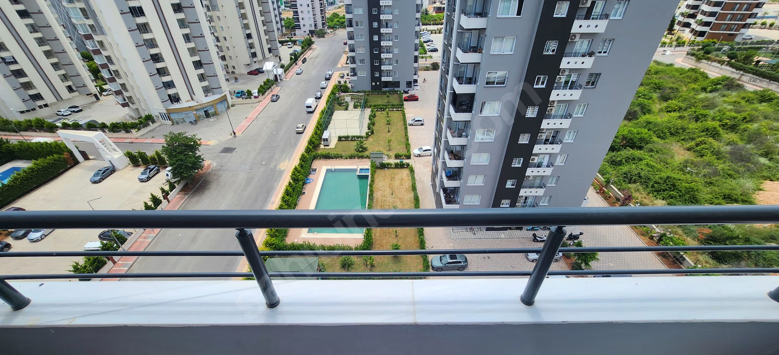 Mersin Mezitli Akdeniz Mahallesi 4+1 185 m² Doğalgaz Kombili Kiralık Daire