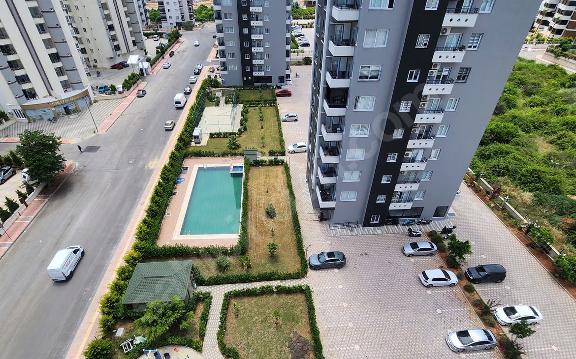 Mersin Mezitli Akdeniz Mahallesi 4+1 185 m² Doğalgaz Kombili Kiralık Daire