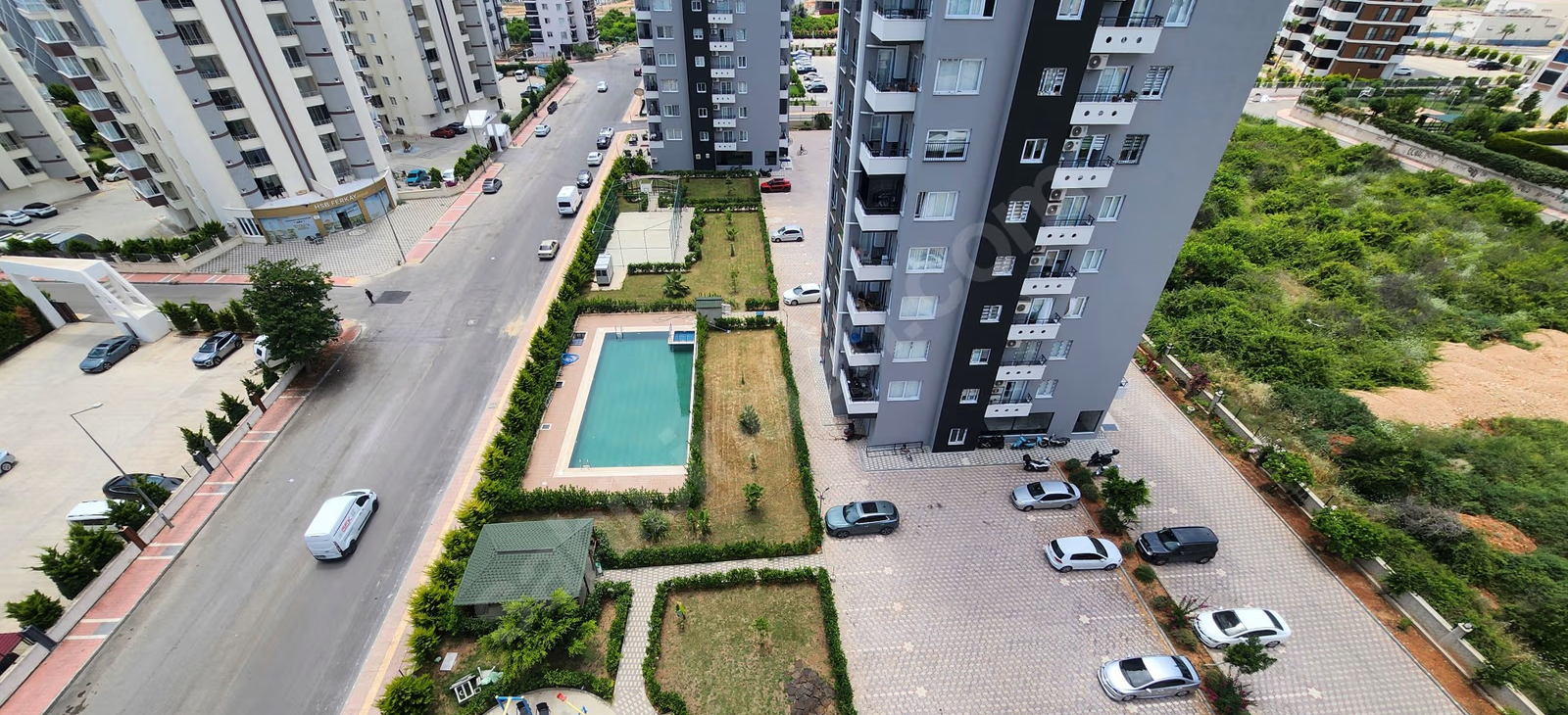 Mersin Mezitli Akdeniz Mahallesi 4+1 185 m² Doğalgaz Kombili Kiralık Daire