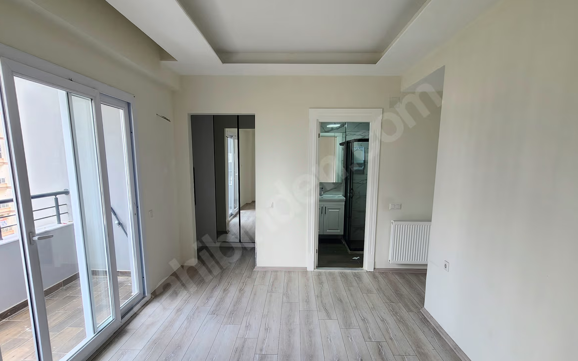 Mersin Mezitli Akdeniz Mahallesi 4+1 185 m² Doğalgaz Kombili Kiralık Daire