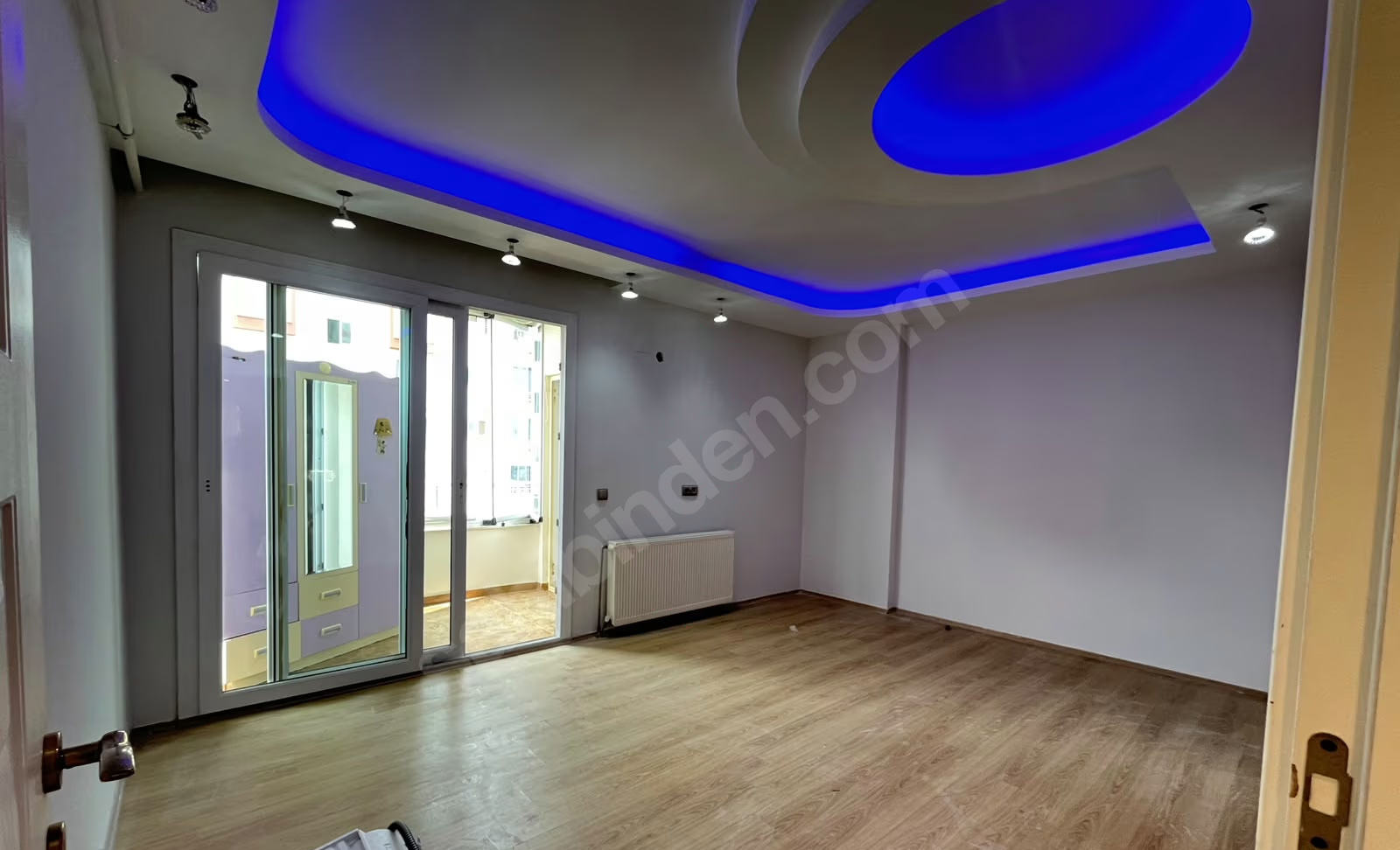 Mersin Mezitli Akdeniz Mahallesi 4+1 190 m² Doğalgaz Kombili Kiralık Daire