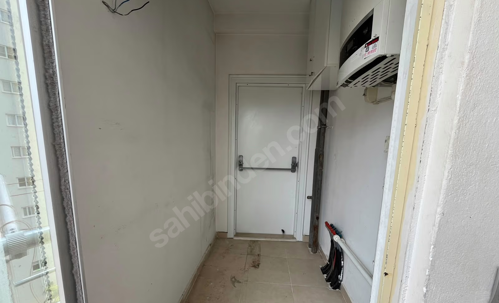 Mersin Mezitli Akdeniz Mahallesi 4+1 190 m² Doğalgaz Kombili Kiralık Daire