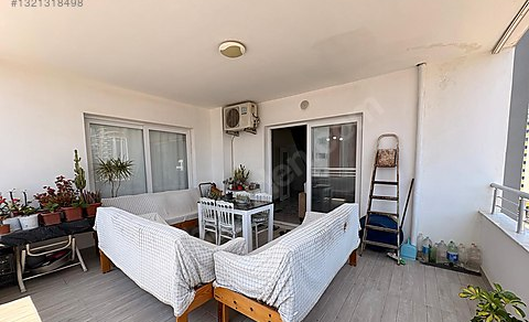 Mersin Mezitli Akdeniz Mahallesi 4+1 210 m² Doğalgaz Kombili Satılık Daire
