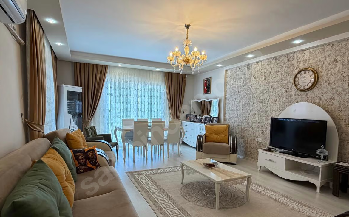 Mersin Mezitli Akdeniz Mahallesi 4+1 220 m² Doğalgaz Kombili Satılık Daire