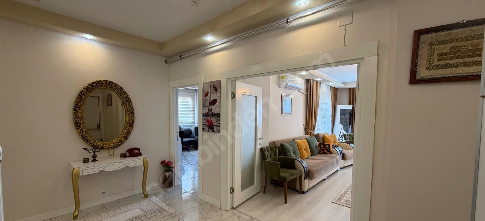Mersin Mezitli Akdeniz Mahallesi 4+1 220 m² Doğalgaz Kombili Satılık Daire