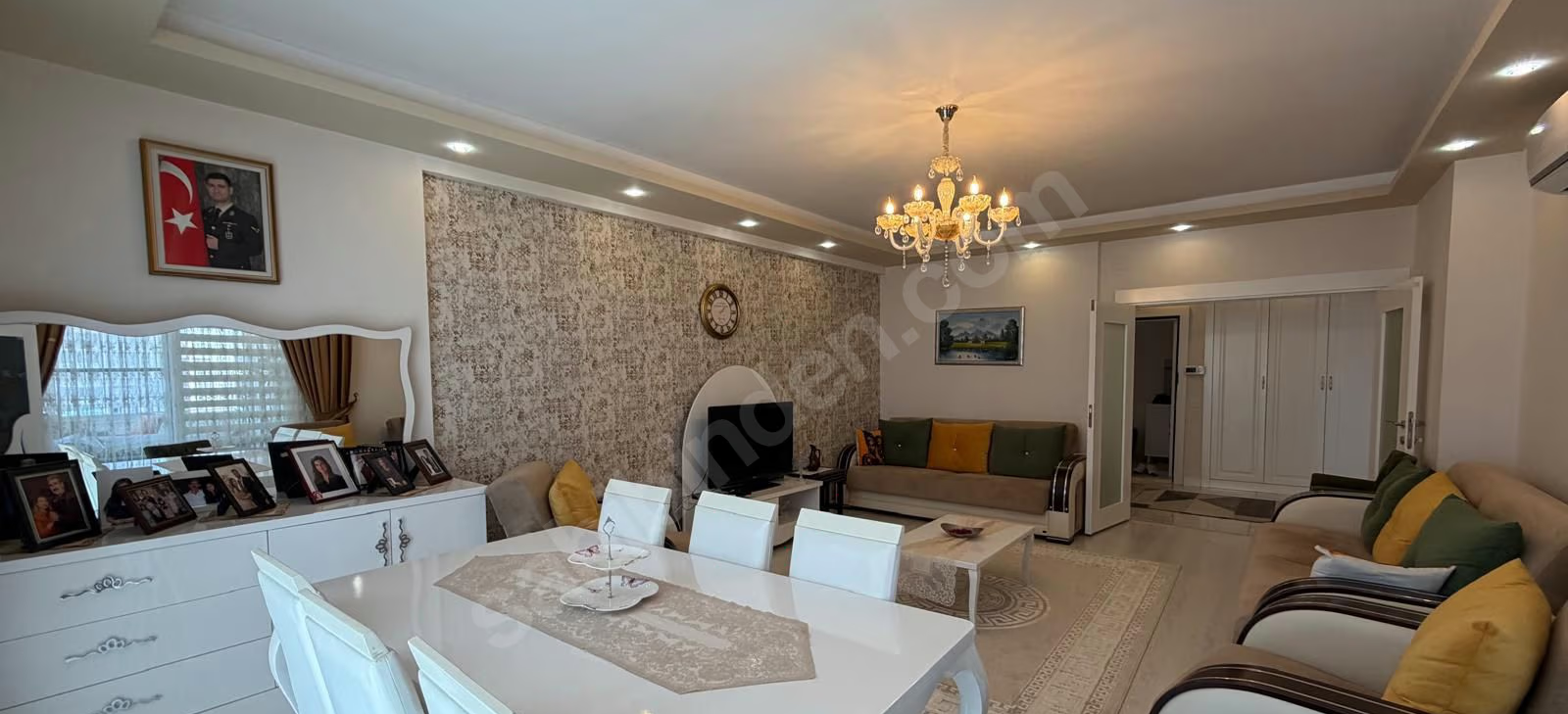 Mersin Mezitli Akdeniz Mahallesi 4+1 220 m² Doğalgaz Kombili Satılık Daire