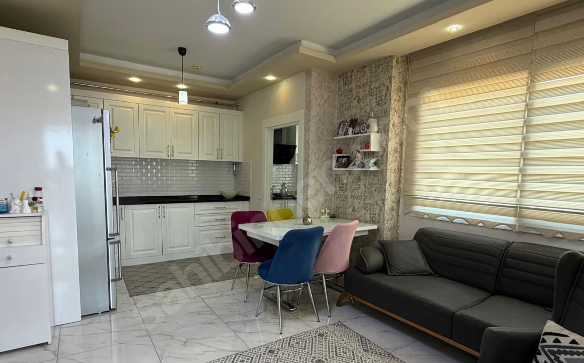 Mersin Mezitli Akdeniz Mahallesi 4+1 220 m² Doğalgaz Kombili Satılık Daire