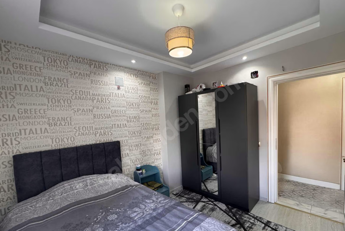 Mersin Mezitli Akdeniz Mahallesi 4+1 220 m² Doğalgaz Kombili Satılık Daire
