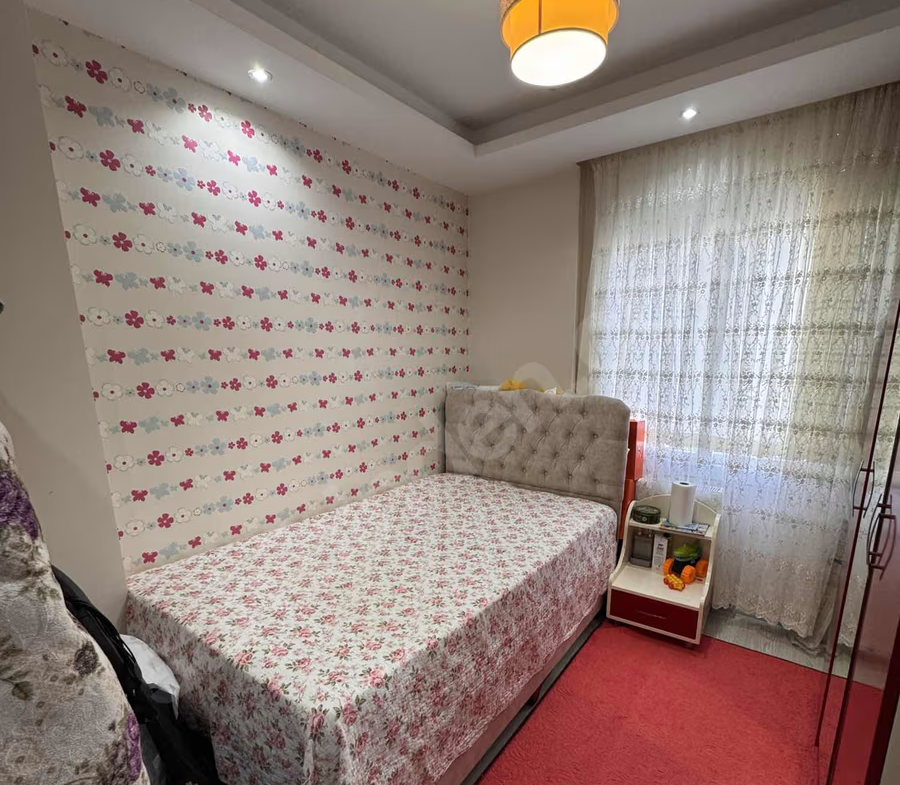 Mersin Mezitli Akdeniz Mahallesi 4+1 220 m² Doğalgaz Kombili Satılık Daire