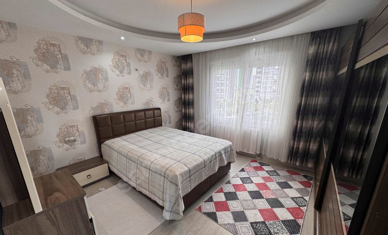 Mersin Mezitli Akdeniz Mahallesi 4+1 220 m² Doğalgaz Kombili Satılık Daire