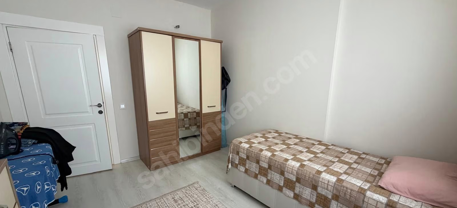Mersin Mezitli Akdeniz Mahallesi 4+1 220 m² Doğalgaz Kombili Satılık Daire
