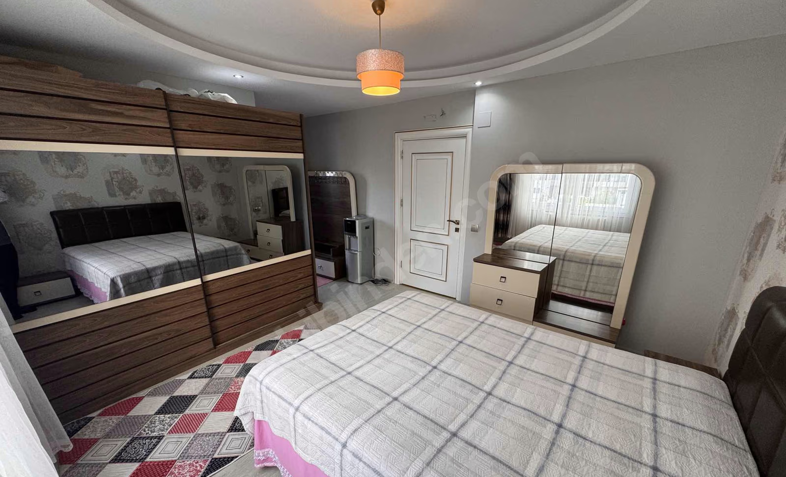 Mersin Mezitli Akdeniz Mahallesi 4+1 220 m² Doğalgaz Kombili Satılık Daire