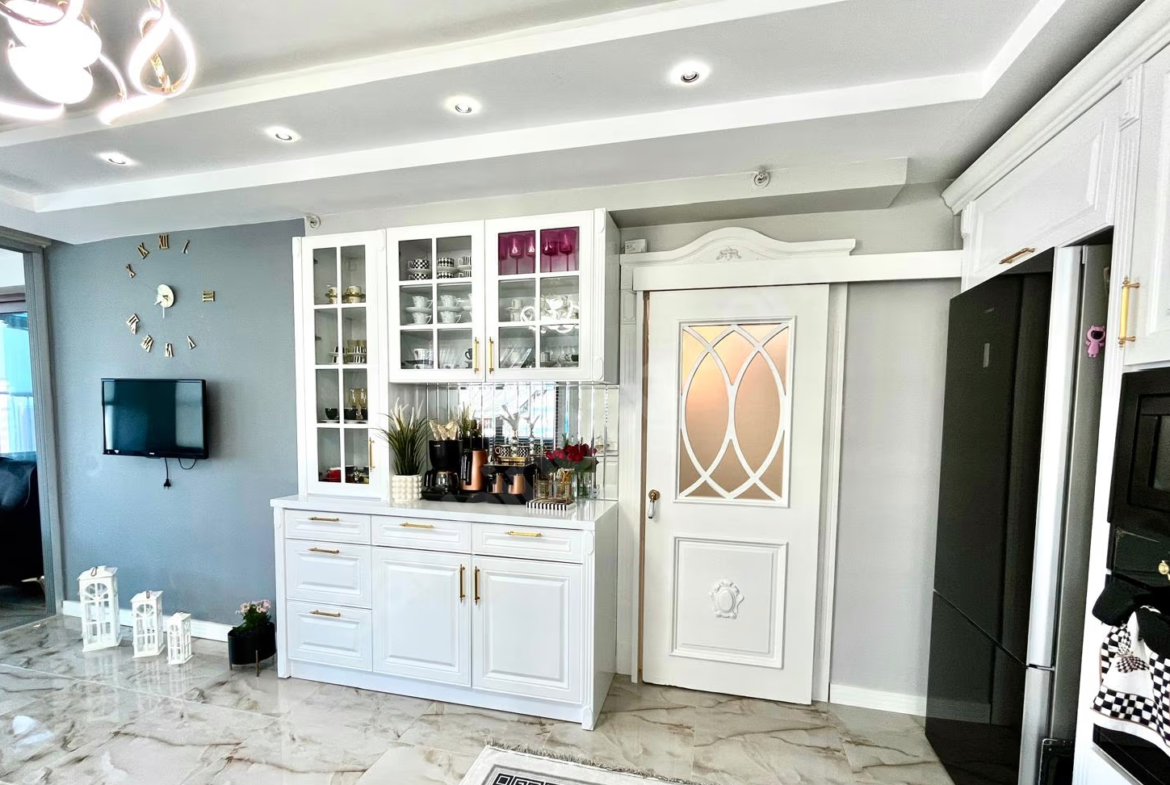 Mersin Mezitli Akdeniz Mahallesi 4+1 250 m² Doğalgaz Kombili Satılık Daire