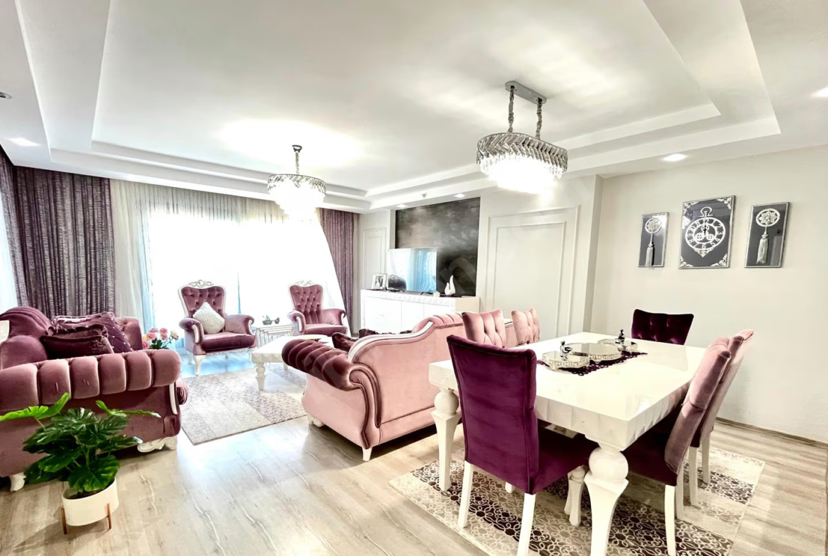 Mersin Mezitli Akdeniz Mahallesi 4+1 250 m² Doğalgaz Kombili Satılık Daire