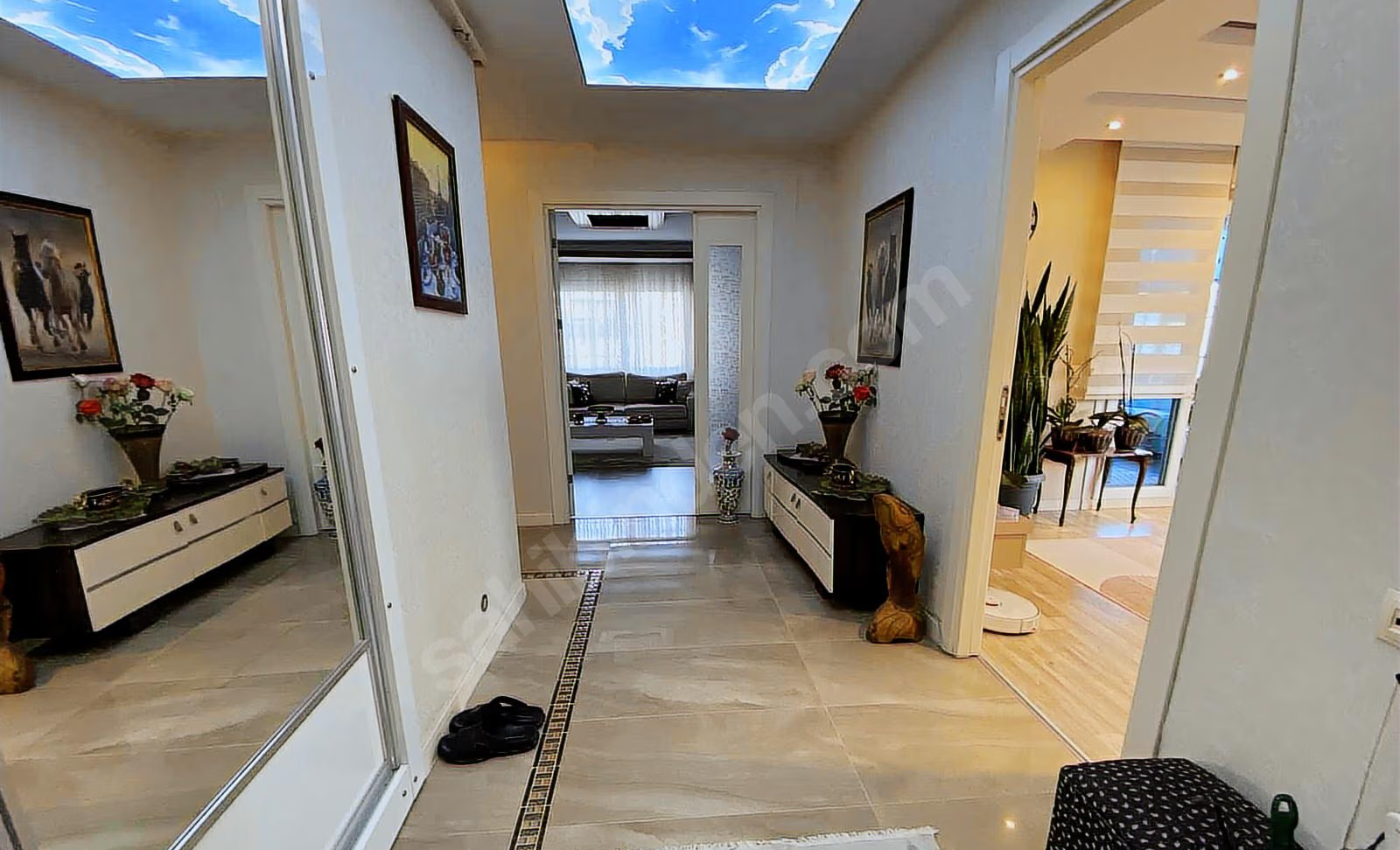 Mersin Mezitli Akdeniz Mahallesi 4+1 260 m² Doğalgaz Kombili Satılık Daire