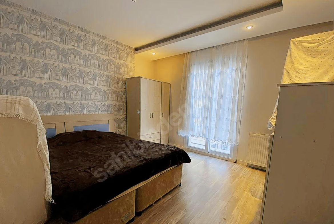 Mersin Mezitli Akdeniz Mahallesi 4+1 260 m² Doğalgaz Kombili Satılık Daire