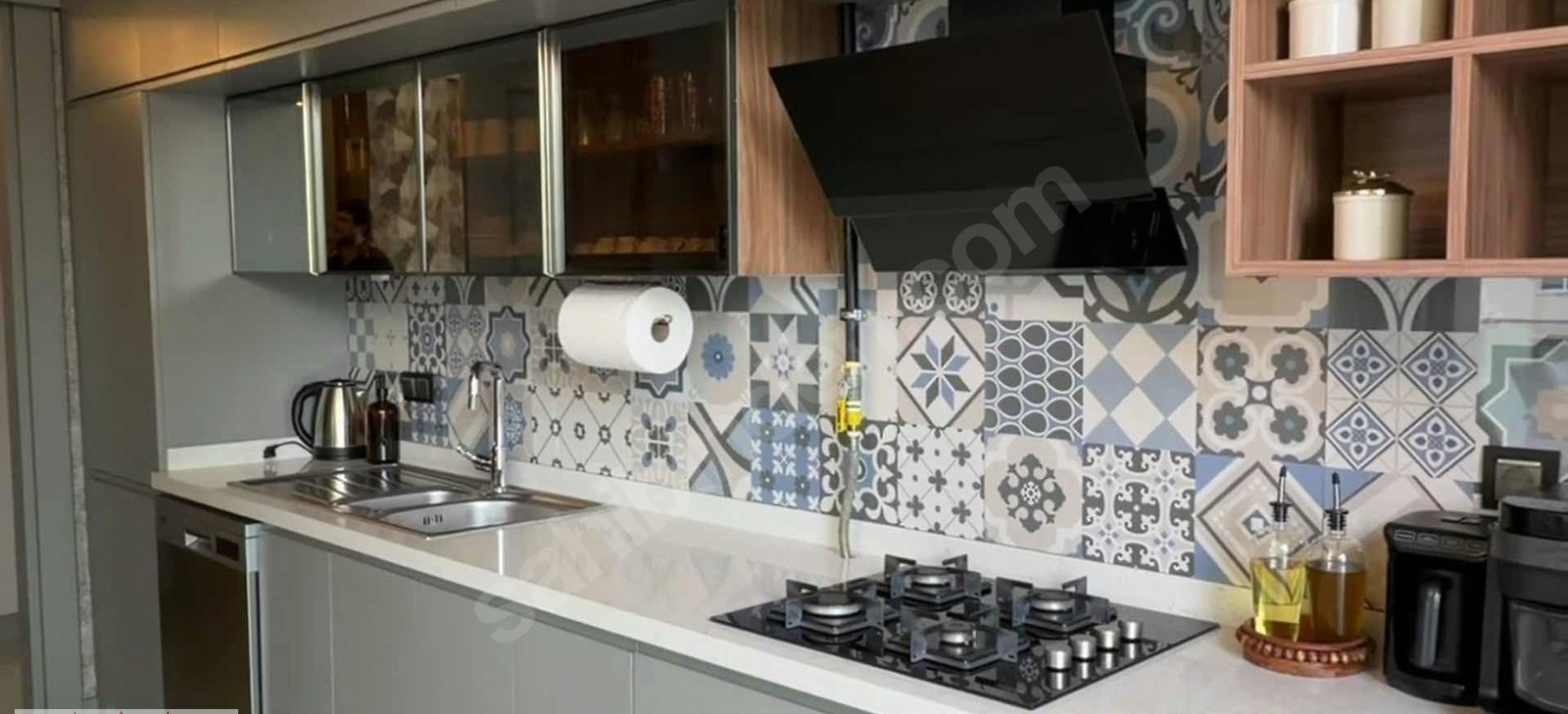 Mersin Mezitli Cumhuriyet Mahallesi 4+1 250 m² Yerden Isıtma Satılık Daire