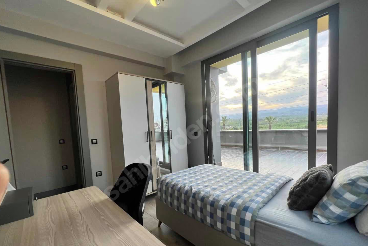 Mersin Mezitli Cumhuriyet Mahallesi 4+1 250 m² Yerden Isıtma Satılık Daire