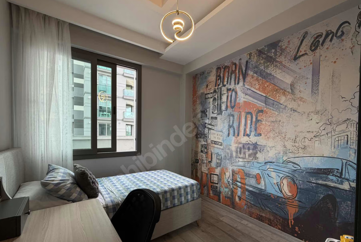 Mersin Mezitli Cumhuriyet Mahallesi 4+1 250 m² Yerden Isıtma Satılık Daire