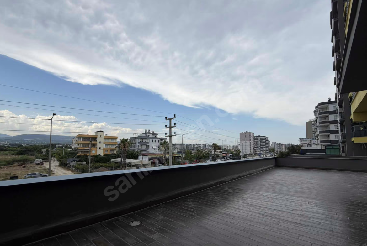 Mersin Mezitli Cumhuriyet Mahallesi 4+1 250 m² Yerden Isıtma Satılık Daire