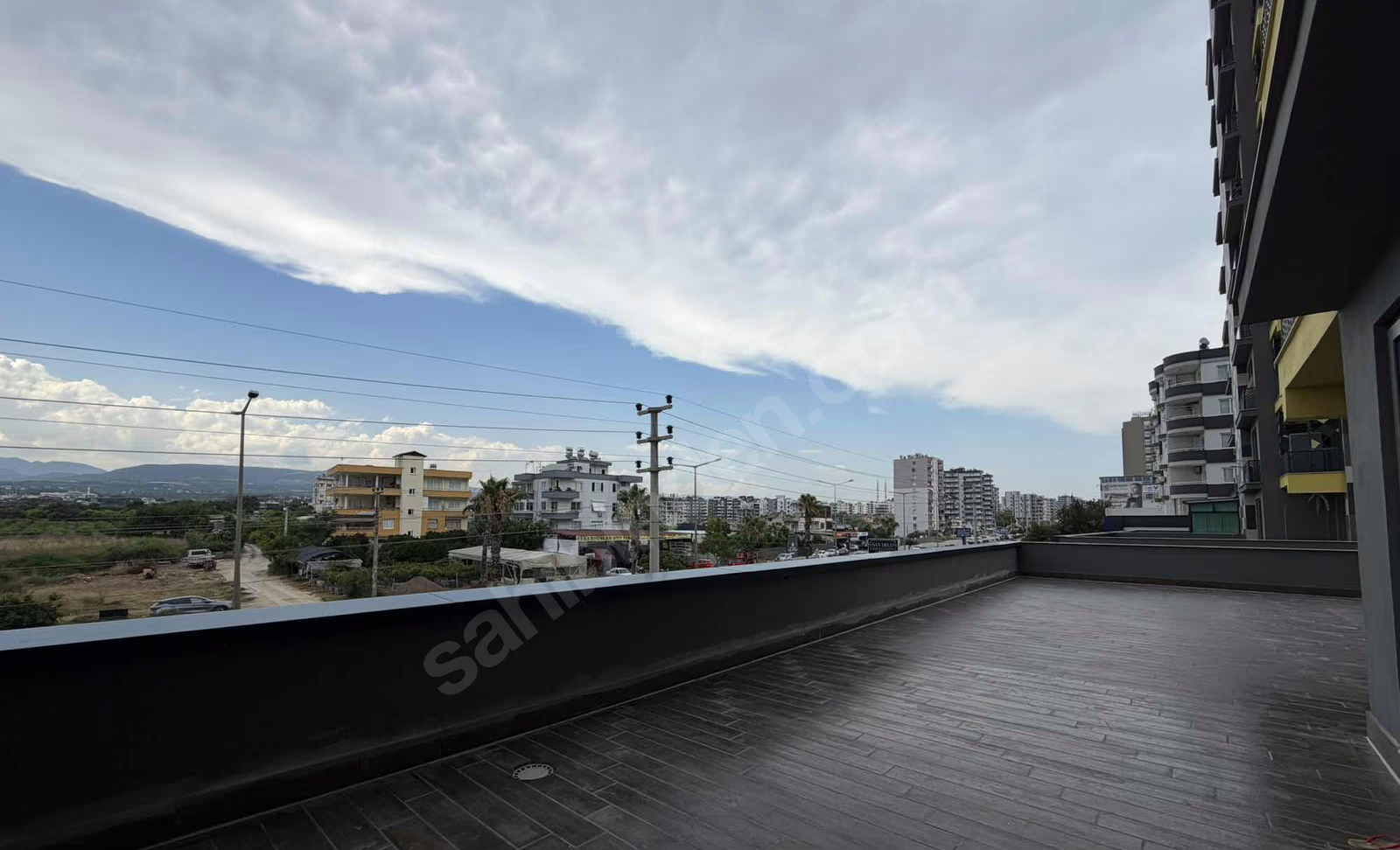 Mersin Mezitli Cumhuriyet Mahallesi 4+1 250 m² Yerden Isıtma Satılık Daire