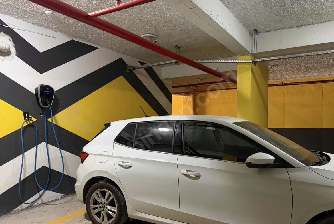 Mersin Mezitli Cumhuriyet Mahallesi 4+1 250 m² Yerden Isıtma Satılık Daire