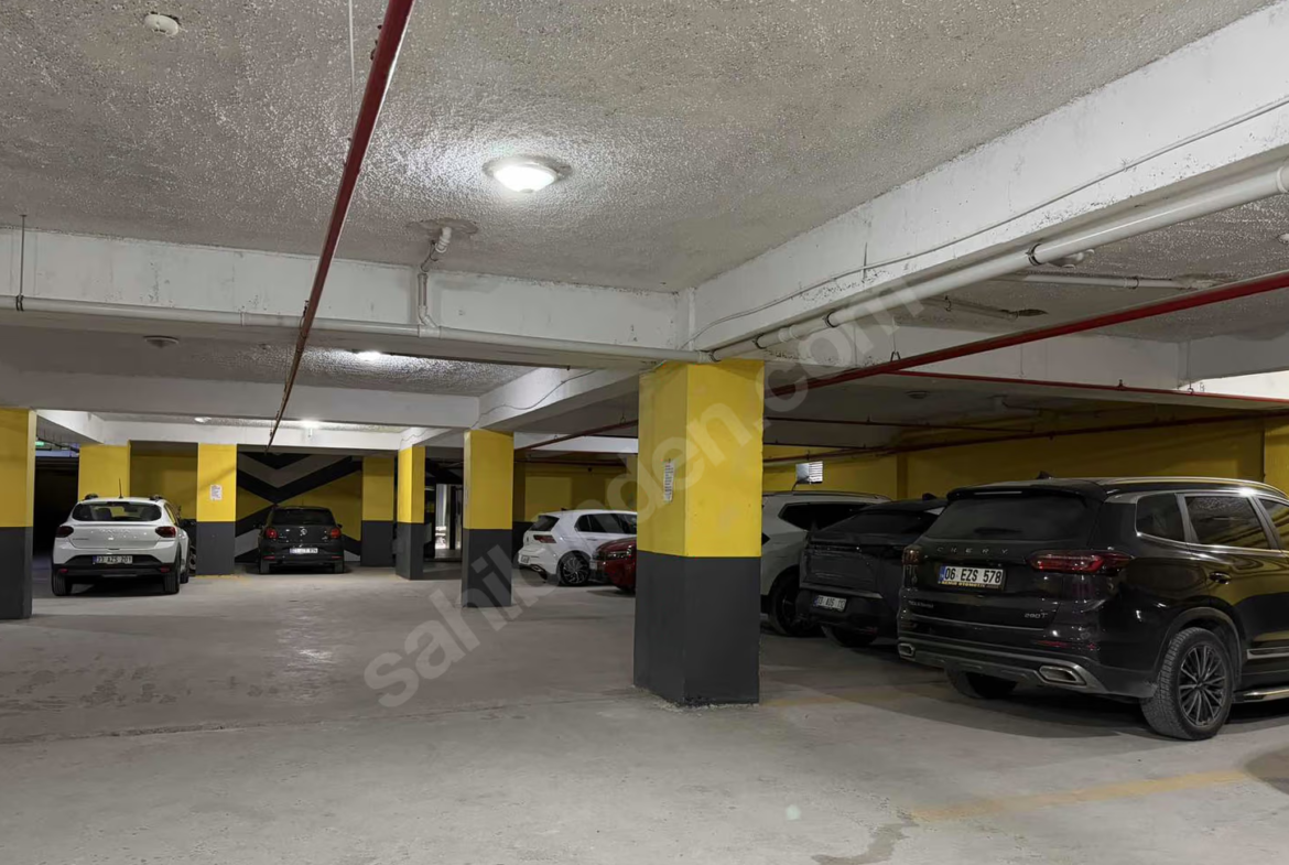 Mersin Mezitli Cumhuriyet Mahallesi 4+1 250 m² Yerden Isıtma Satılık Daire