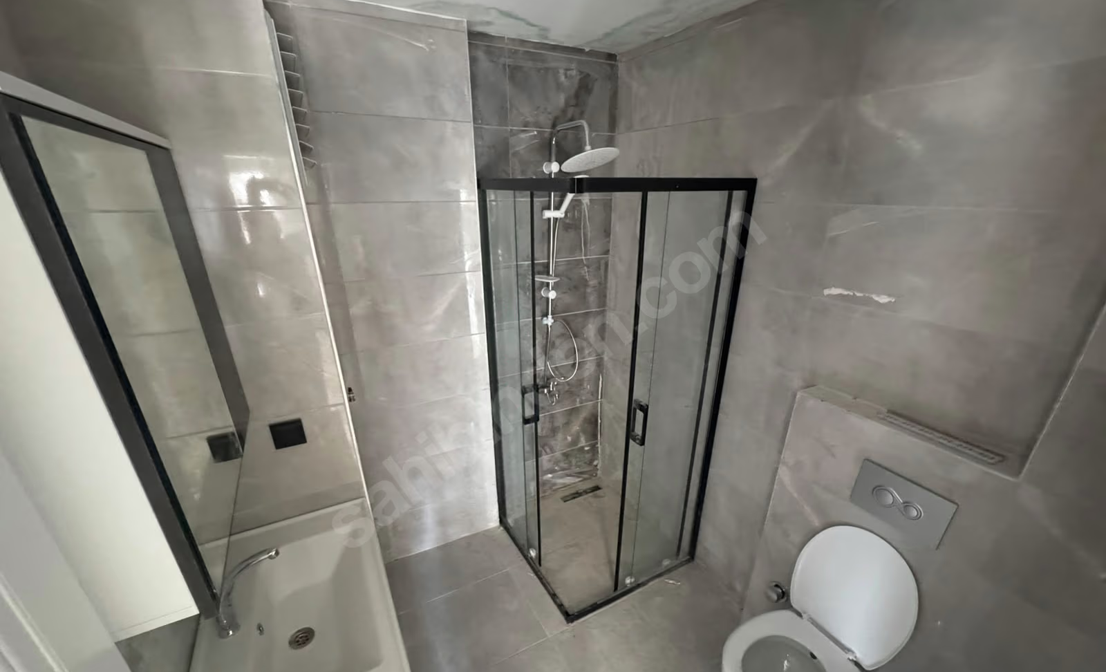 Mersin Mezitli Davultepe Mahallesi 2+1 95 m² Doğalgaz Kombili Satılık Daire