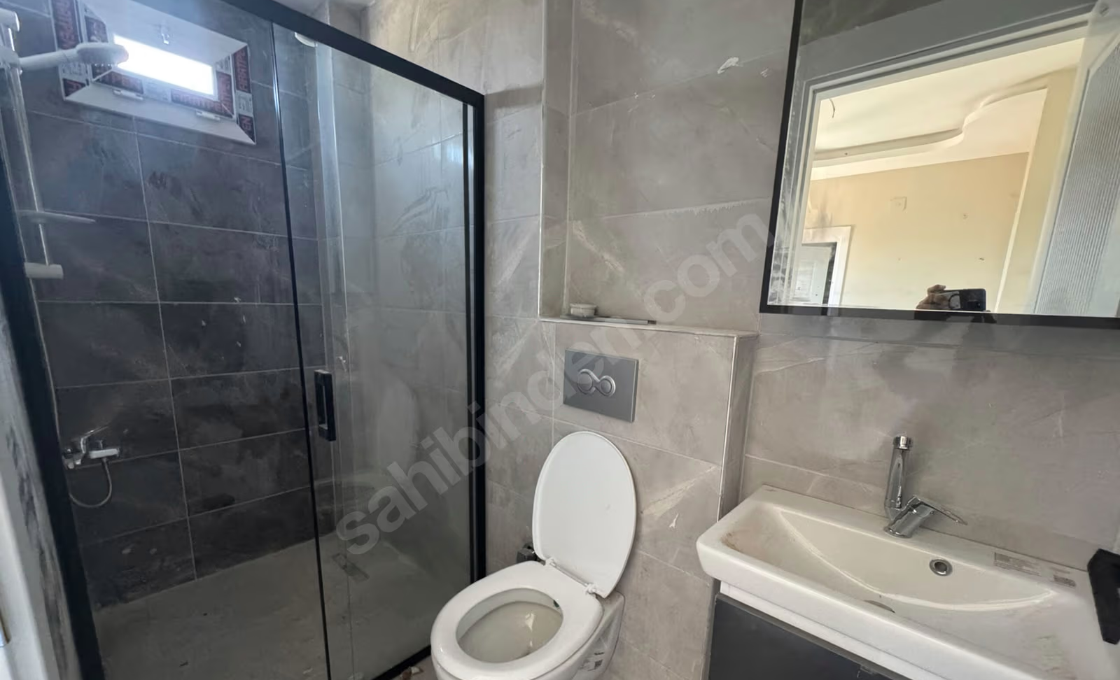Mersin Mezitli Davultepe Mahallesi 2+1 95 m² Doğalgaz Kombili Satılık Daire