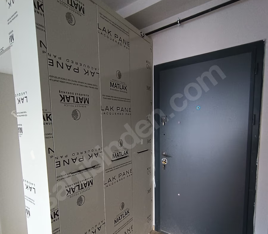 Mersin Mezitli Deniz Mahallesi 1+1 52 m² Doğalgaz Kombili Satılık Daire