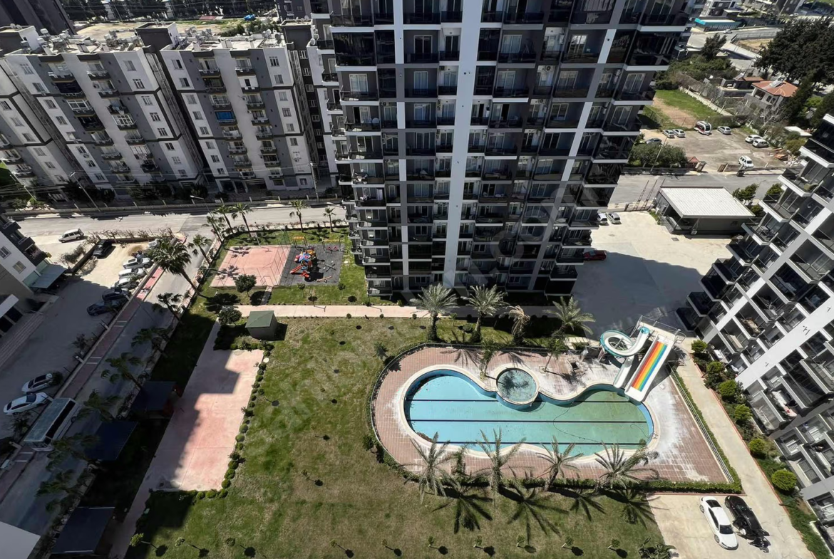Mersin Mezitli Deniz Mahallesi 1+1 55 m² Doğalgaz Kombili Kiralık Daire