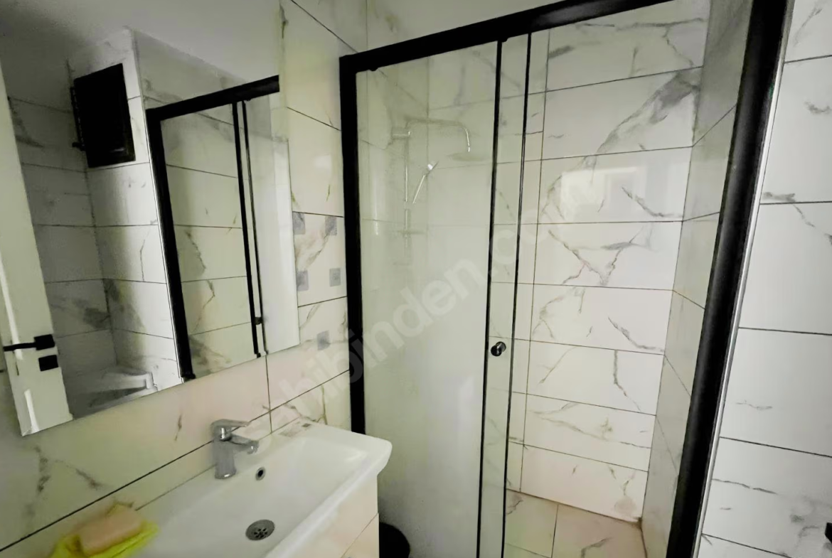 Mersin Mezitli Deniz Mahallesi 1+1 55 m² Doğalgaz Kombili Kiralık Daire