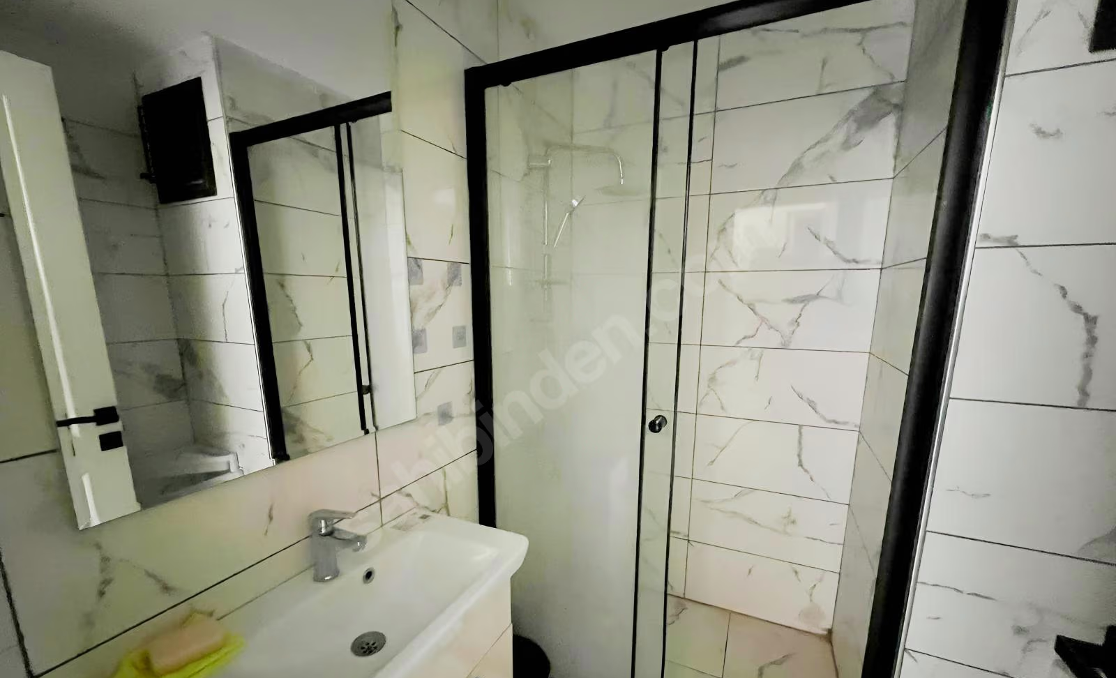 Mersin Mezitli Deniz Mahallesi 1+1 55 m² Doğalgaz Kombili Kiralık Daire 5 Mersin Mezitli Deniz Mahallesi 1+1 55 m² Doğalgaz Kombili Kiralık Daire