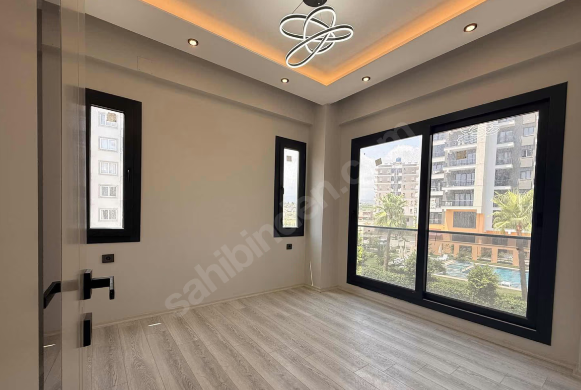Mersin Mezitli Deniz Mahallesi 1+1 55 m² Doğalgaz Kombili Satılık Daire