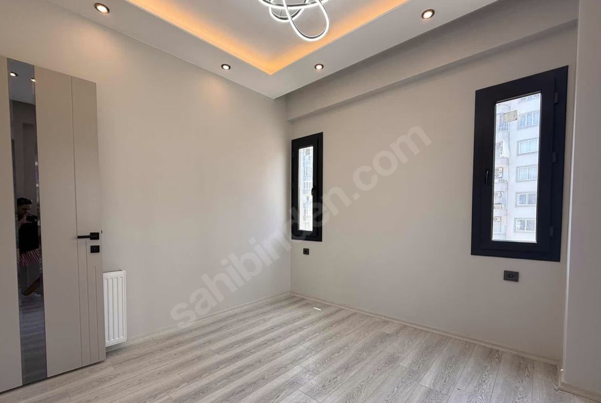 Mersin Mezitli Deniz Mahallesi 1+1 55 m² Doğalgaz Kombili Satılık Daire