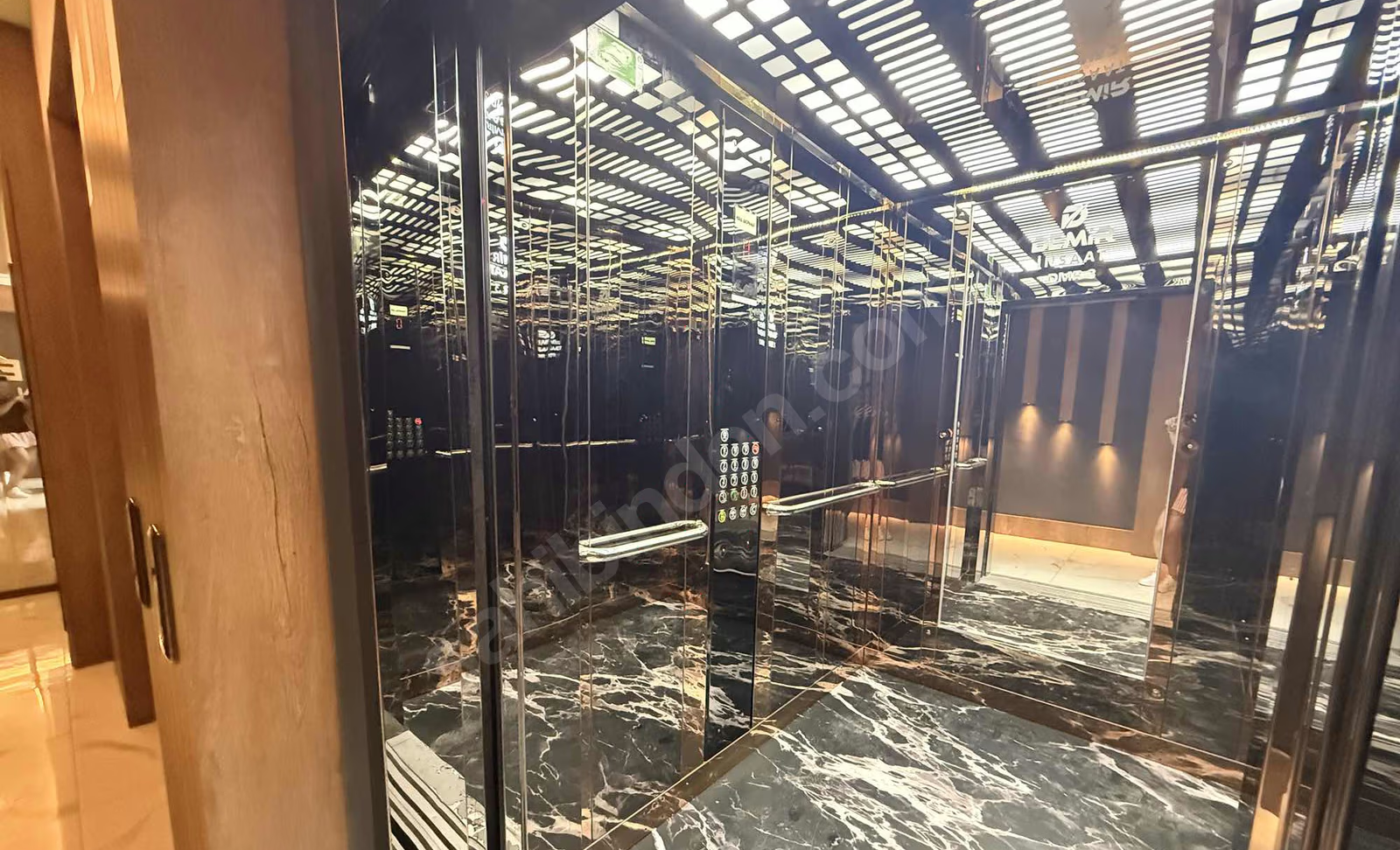 Mersin Mezitli Deniz Mahallesi 1+1 55 m² Doğalgaz Kombili Satılık Daire 11 Mersin Mezitli Deniz Mahallesi 1+1 55 m² Doğalgaz Kombili Satılık Daire