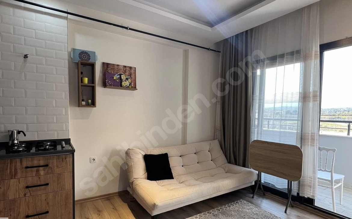 Mersin Mezitli Deniz Mahallesi 1+1 55 m² Klima Kiralık Daire
