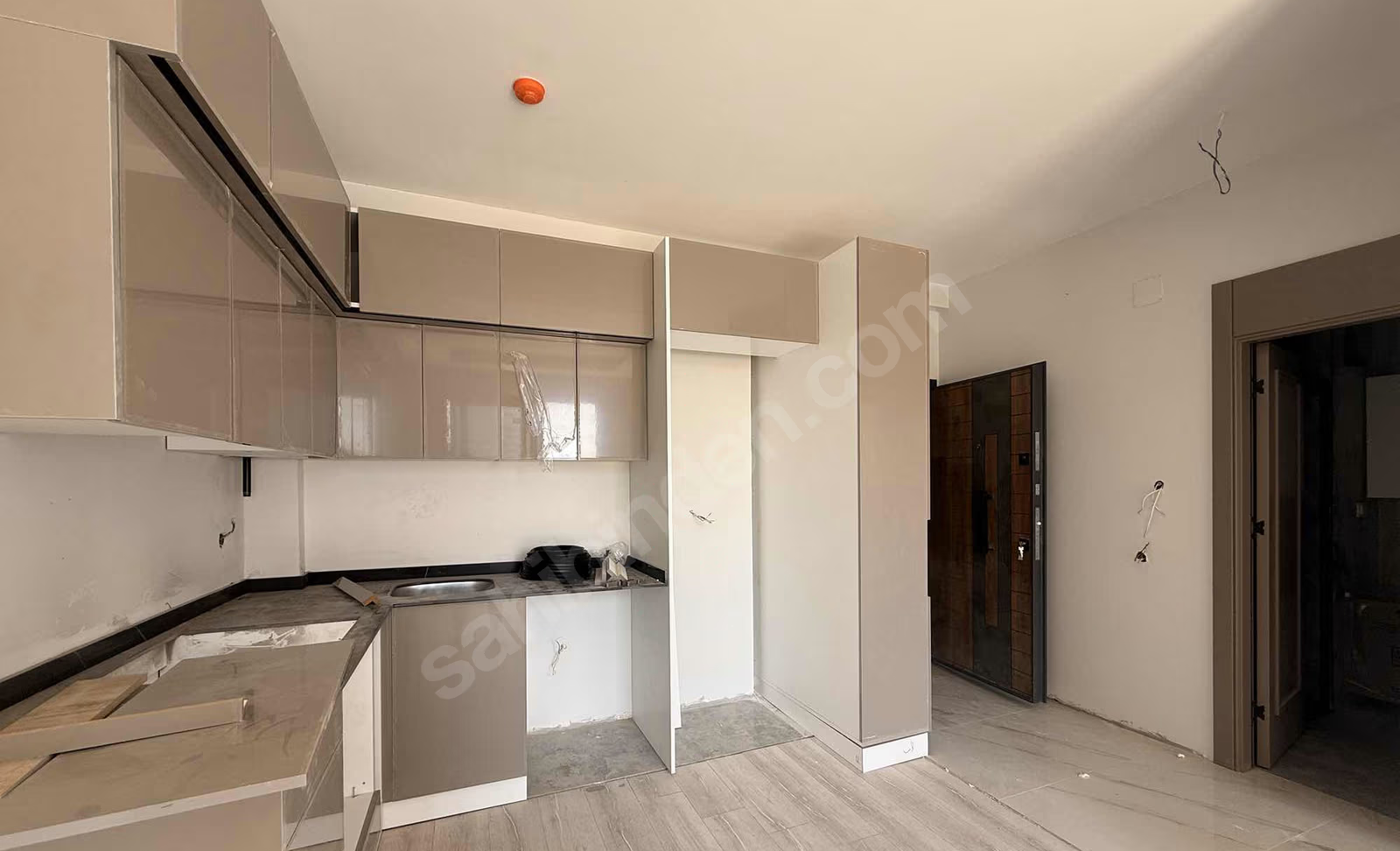 Mersin Mezitli Deniz Mahallesi 1+1 60 m² Klima Satılık Daire