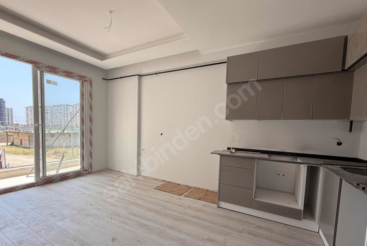 Mersin Mezitli Deniz Mahallesi 1+1 60 m² Klima Satılık Daire