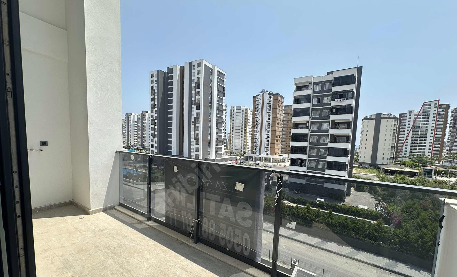 Mersin Mezitli Deniz Mahallesi 1+1 62 m² Doğalgaz Kombili Kiralık Daire